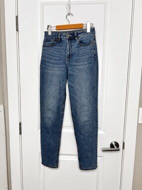 American Eagle Mom Jeans Stretch